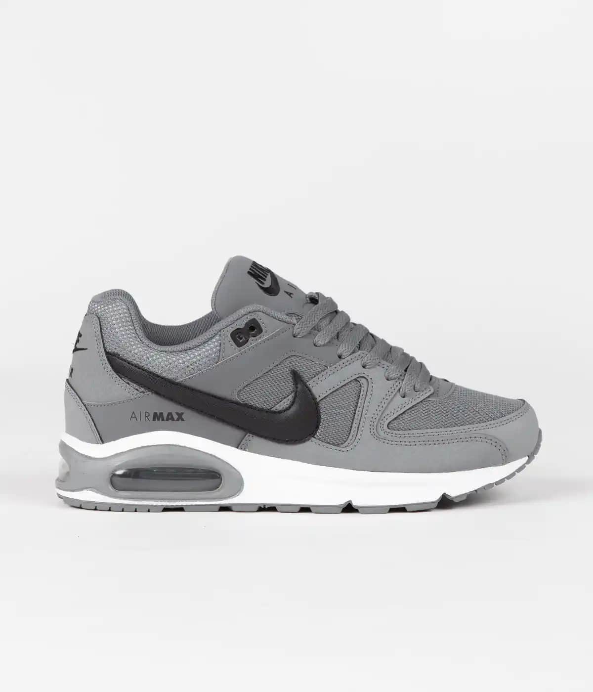 Nike Air Max Command: Spor ve Günlük Şıklık İçin Konforlu ve Retro Tasarım Ayakkabı
