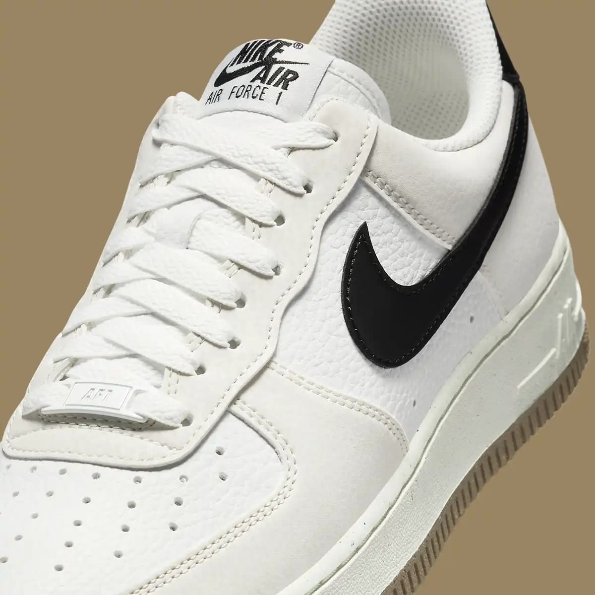 Nike Air Siyah Beyaz Modelleri: Şıklık ve Konforun Mükemmel Buluşması