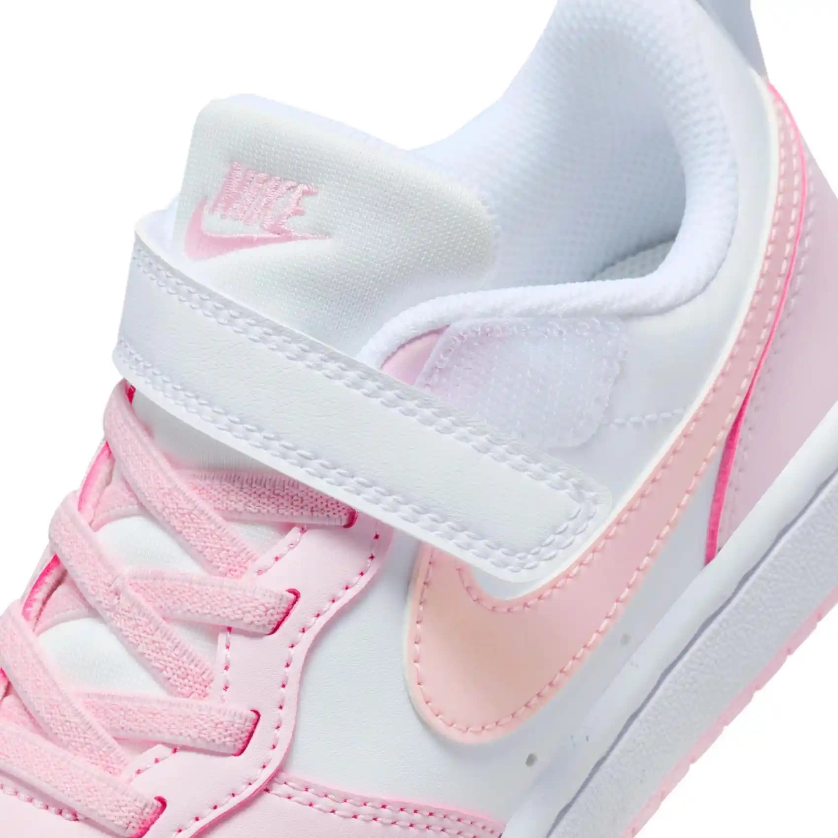 Nike Çocuk Sneaker Modelleri: Konfor ve Şıklığın Buluştuğu En İyi Seçenekler