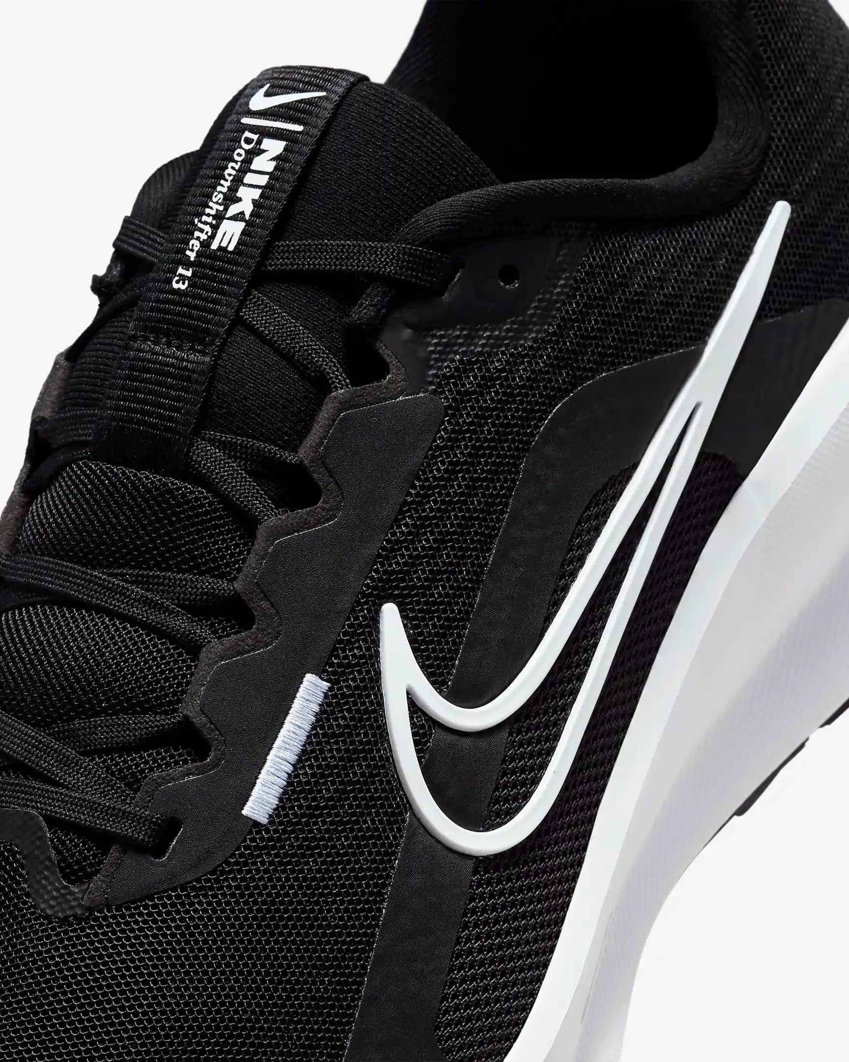 Nike Downshifter Serisi: Günlük Spor ve Şıklığı Bir Arada Sunan Uygun Fiyatlı Ayakkabılar