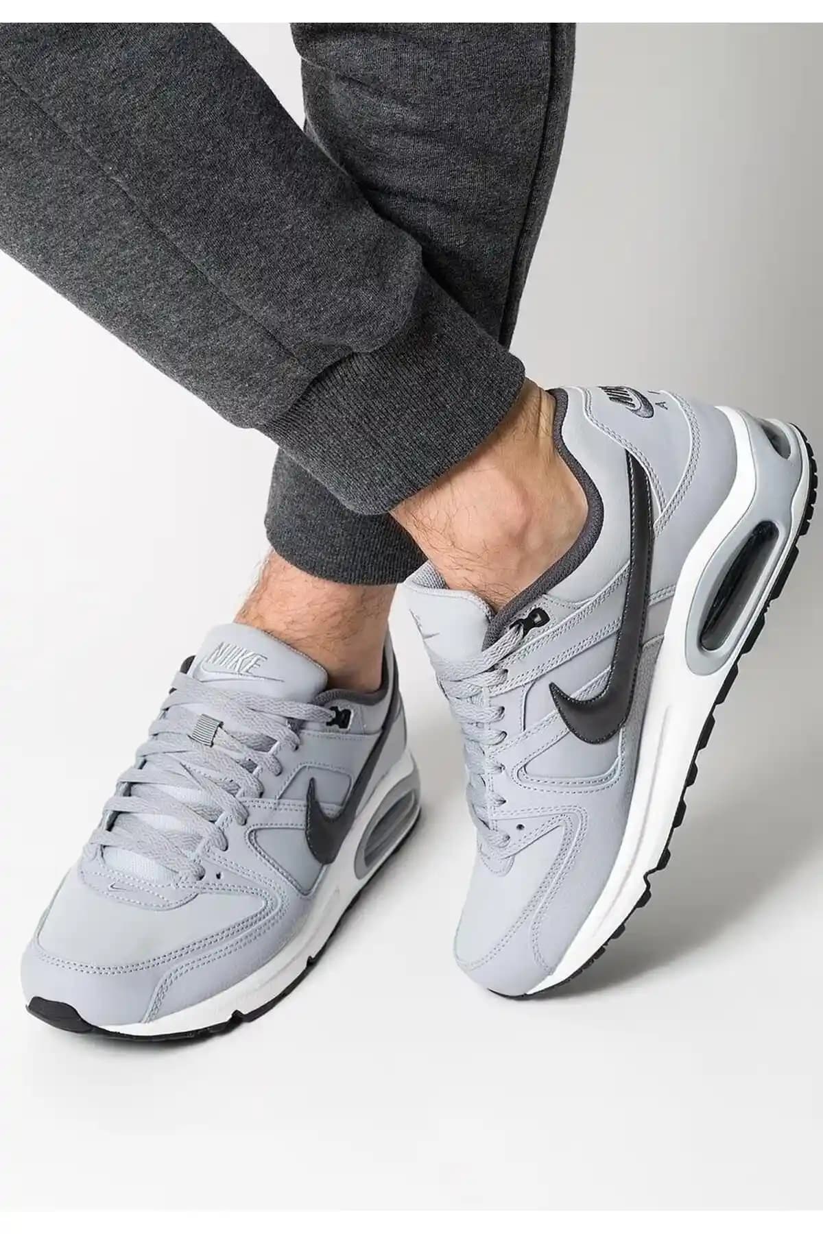 Nike Erkek Deri Ayakkabıları: Şıklık ve Konforu Bir Arada Sunan Modeller