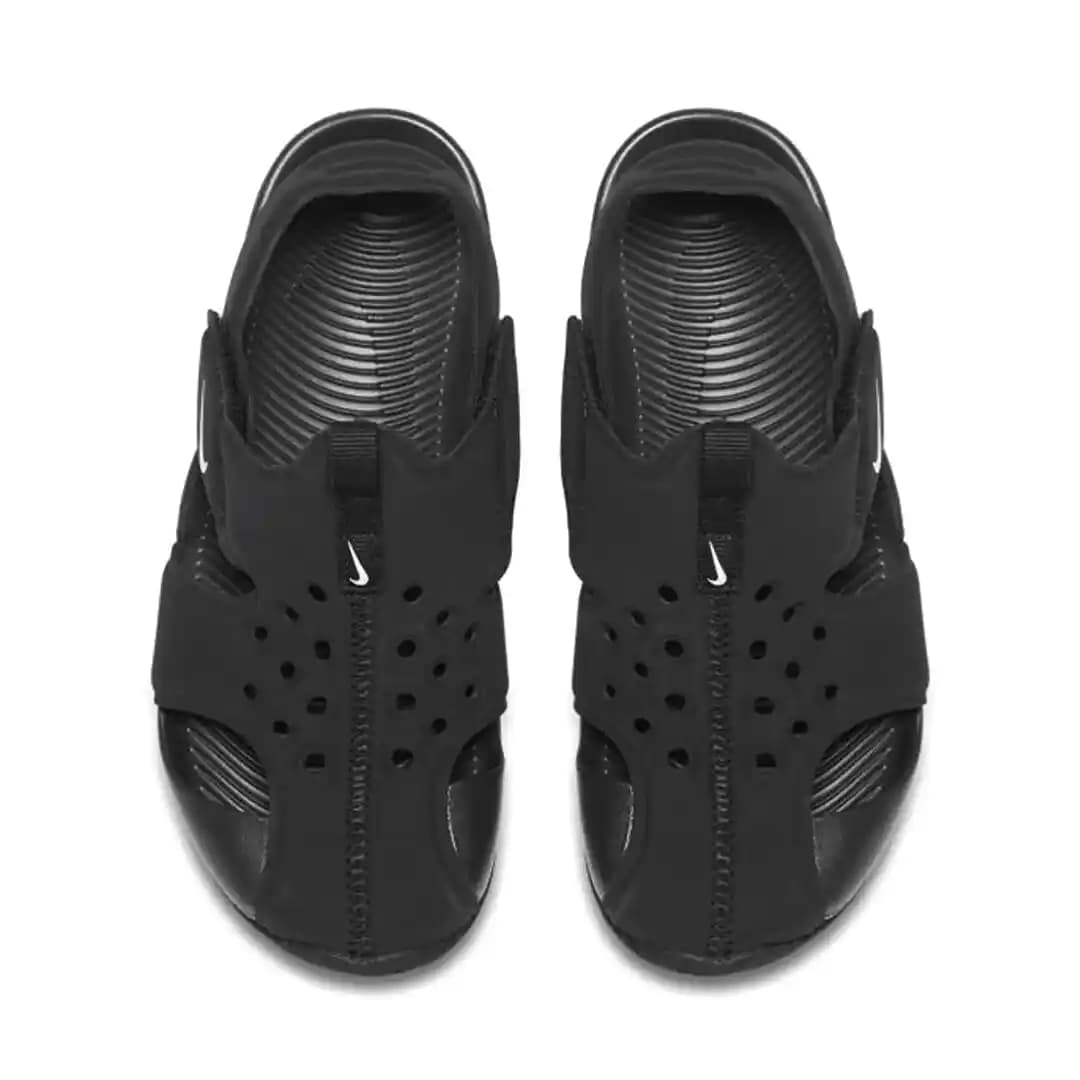 Nike Erkek Sandaletleri: Konfor ve Şıklığı Bir Arada Sunan Modern Tasarımlar