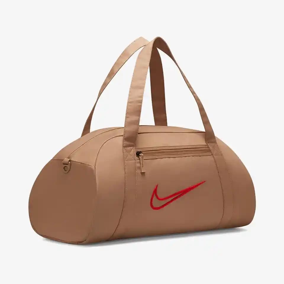 Nike Kadın Çantaları: Modern Tasarımlar ve Fonksiyonellik ile Günlük Şıklık