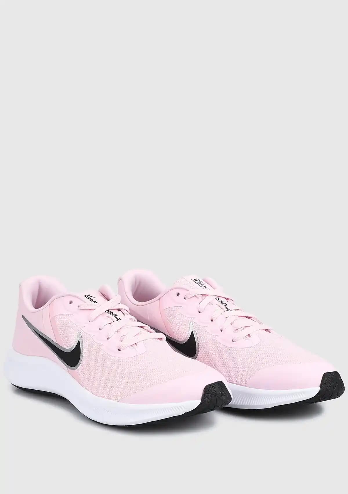 Nike Kadın Pembe Ayakkabılar: Şıklık ve Performansı Bir Arada Sunan Modeller