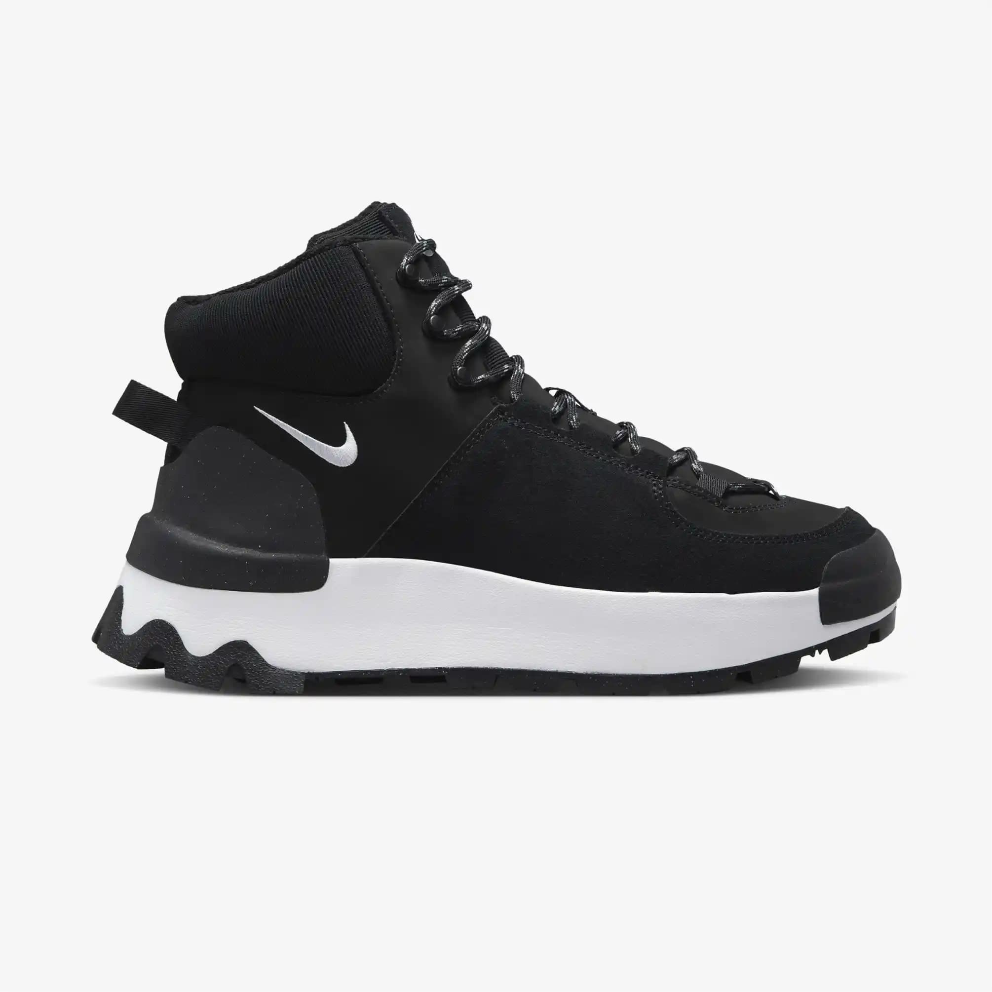 Nike Kız Botları: Şık ve Konforlu Çocuk Ayakkabıları Modelleri ve Trendleri