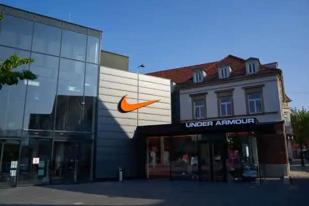 Nike Mağaza Stok Durumu ve Güncel Spor Giyim Trendleri Hakkında Bilgi