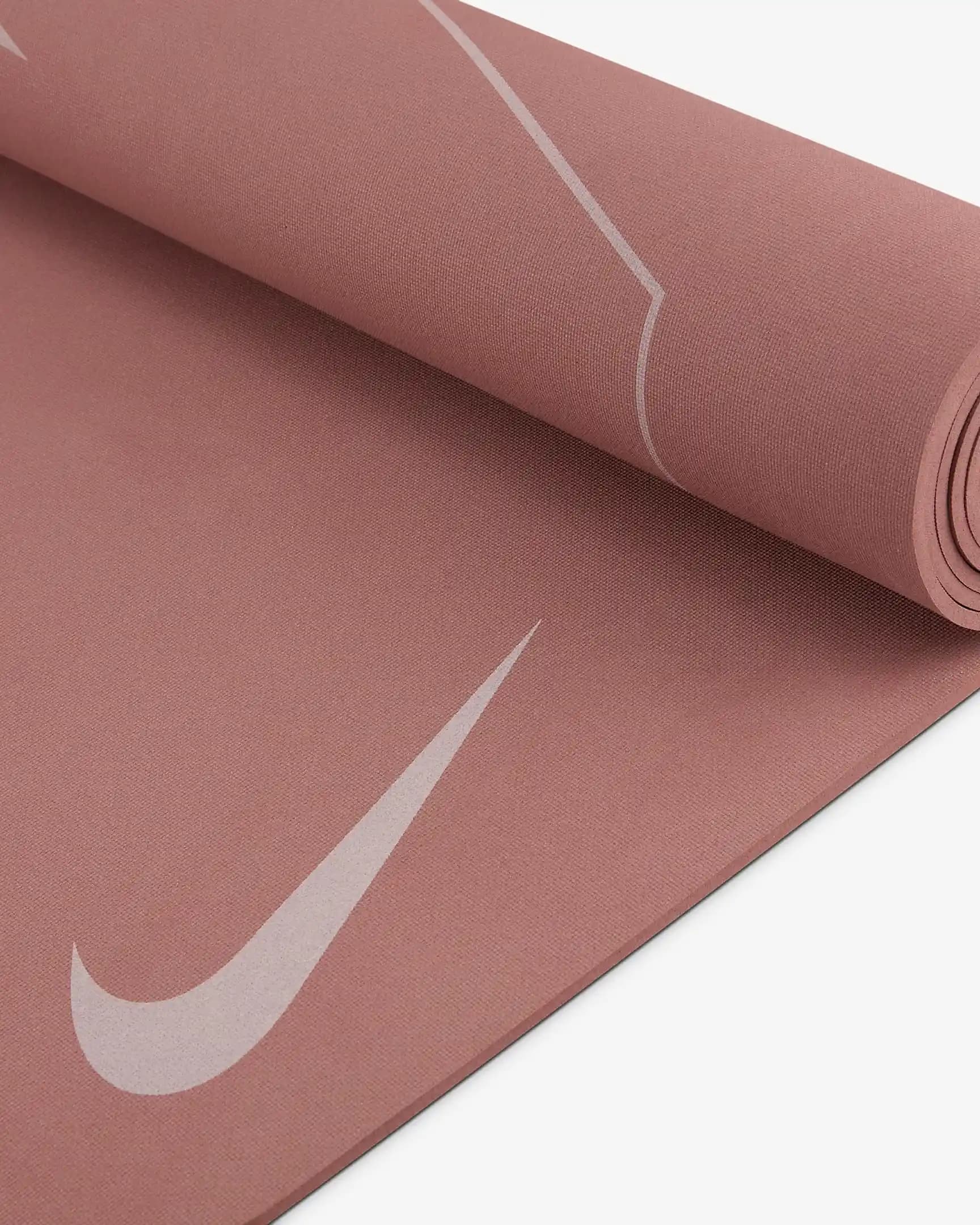 Nike Mat: Spor ve Günlük Kullanım İçin Dayanıklı ve Şık Egzersiz Matı Seçenekleri