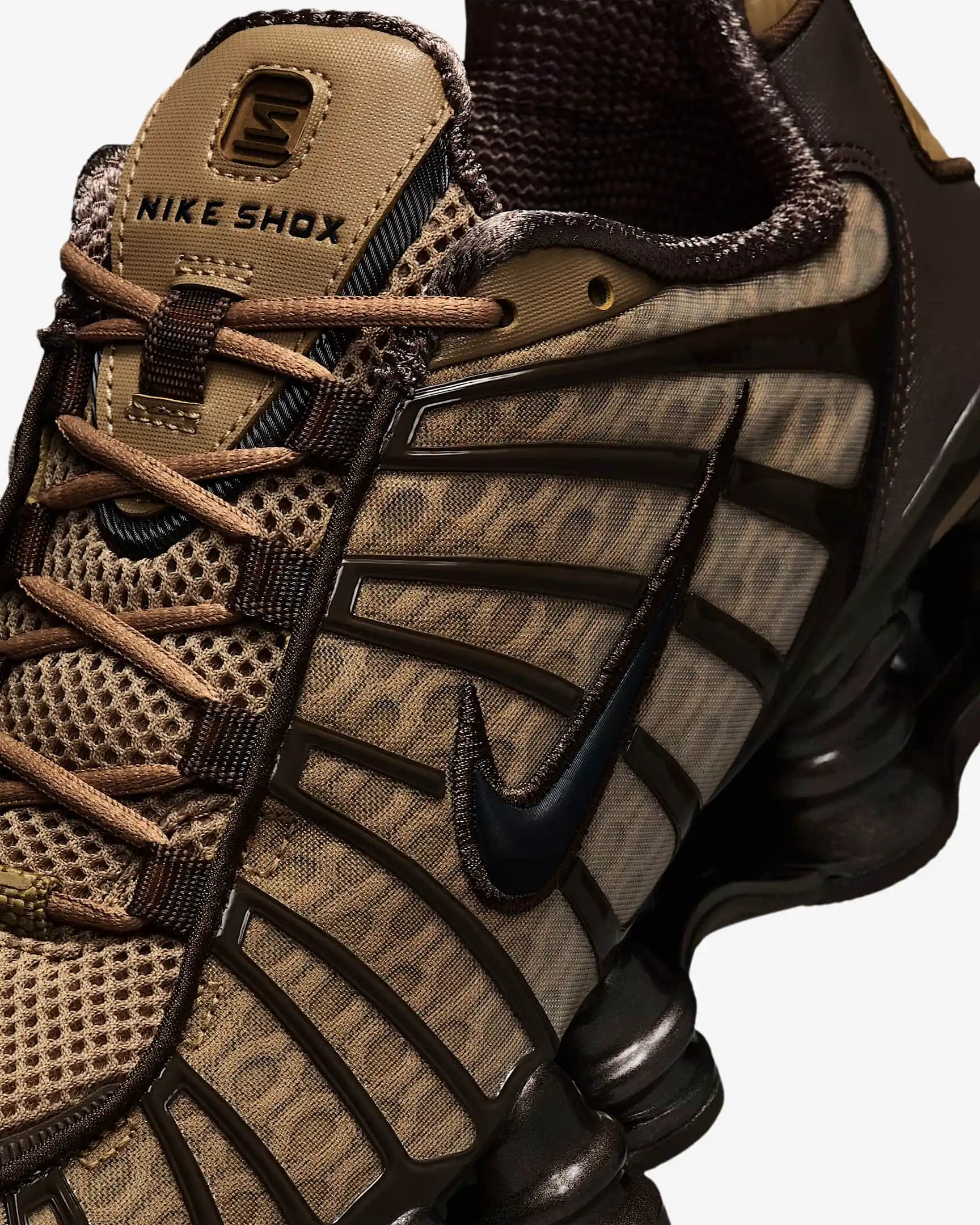 Nike Shox TL: Yenilikçi Tasarım ve Konfor Sunan Modern Spor Ayakkabısı