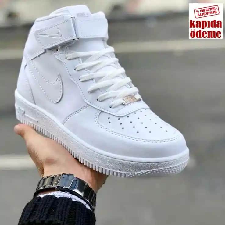 Nike Uzun Ayakkabılar: Modern Tasarımlar ve Güncel Trendlerle Şıklık ve Konfor