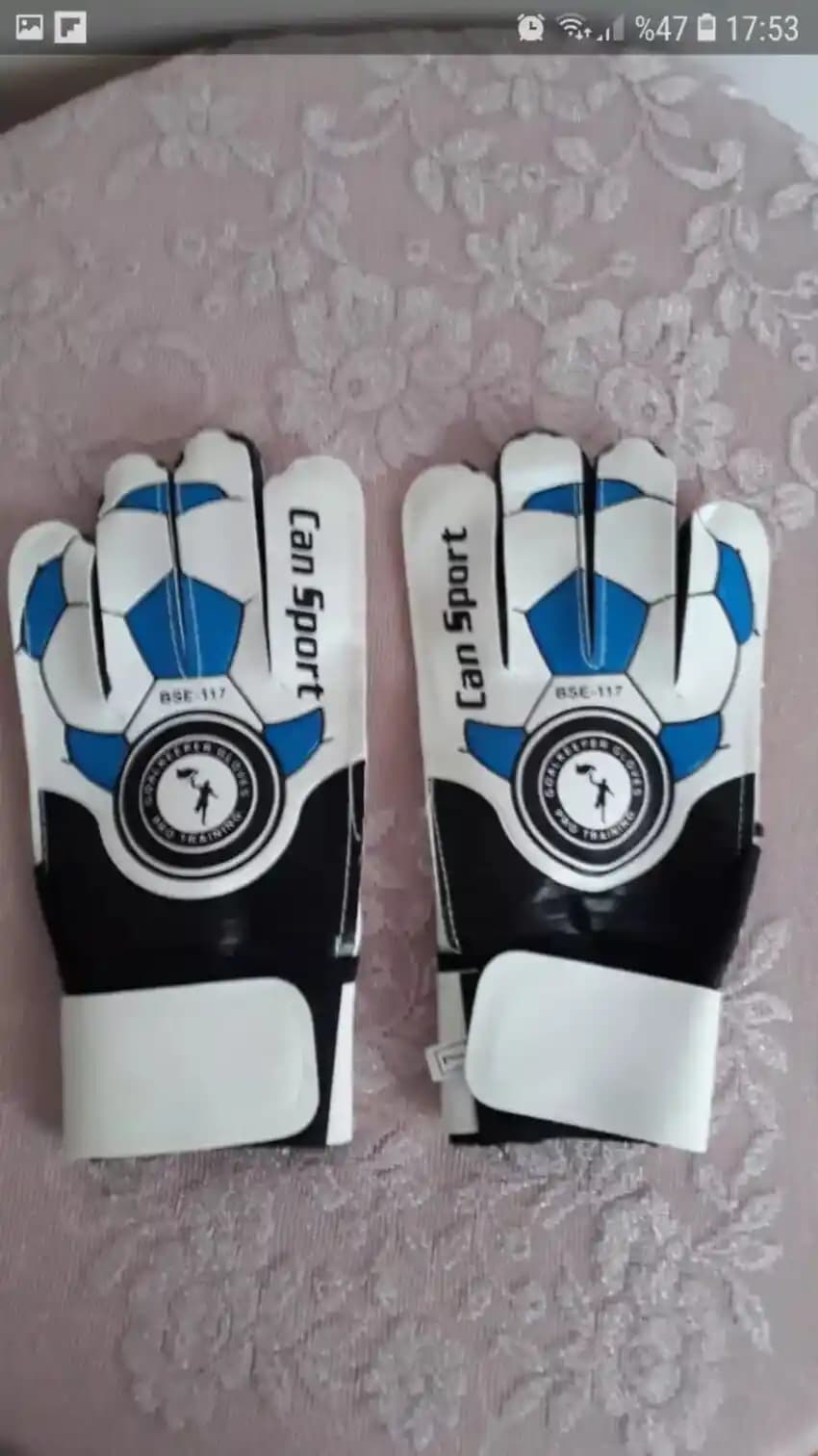 Orijinal Kaleci Eldivenleri: Kalecilikte Performansı Artıran En İyi Seçenekler 75-90 Karakter