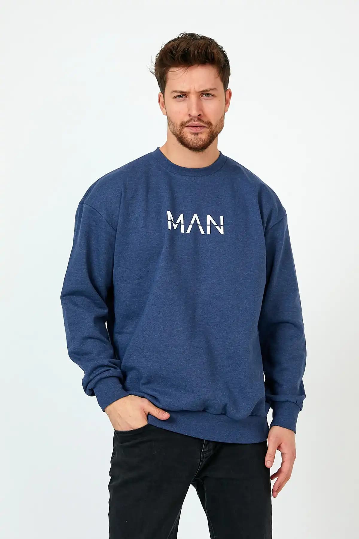 Oversize Erkek Sweatshirt Trendleri ve Kombin İpuçları Günümüz Moda Akımlarında