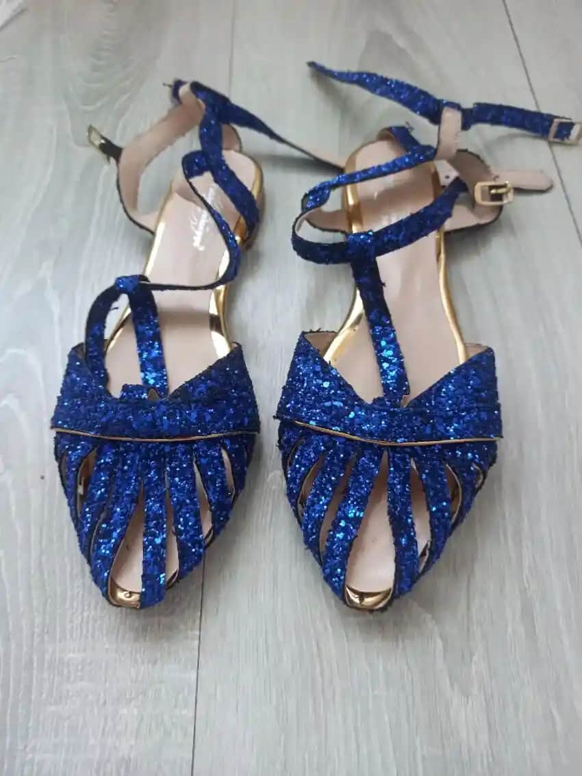 Parlement Mavisi Ayakkabılar: Şıklık ve Zarafetin Modern Temsilcisi