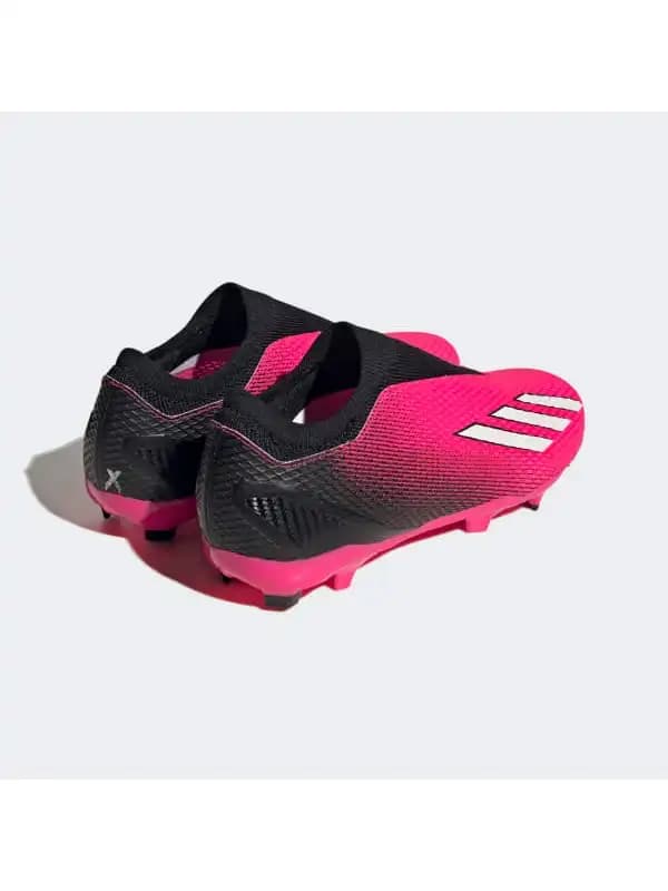 Pembe Adidas Kramponlar: Spor ve Stil Bir Arada Sunan Modern Seçenekler