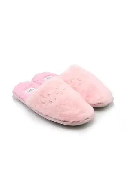 Pembe Ev Terliği Seçenekleri ile Konfor ve Şıklığı Bir Arada Yakalayın
