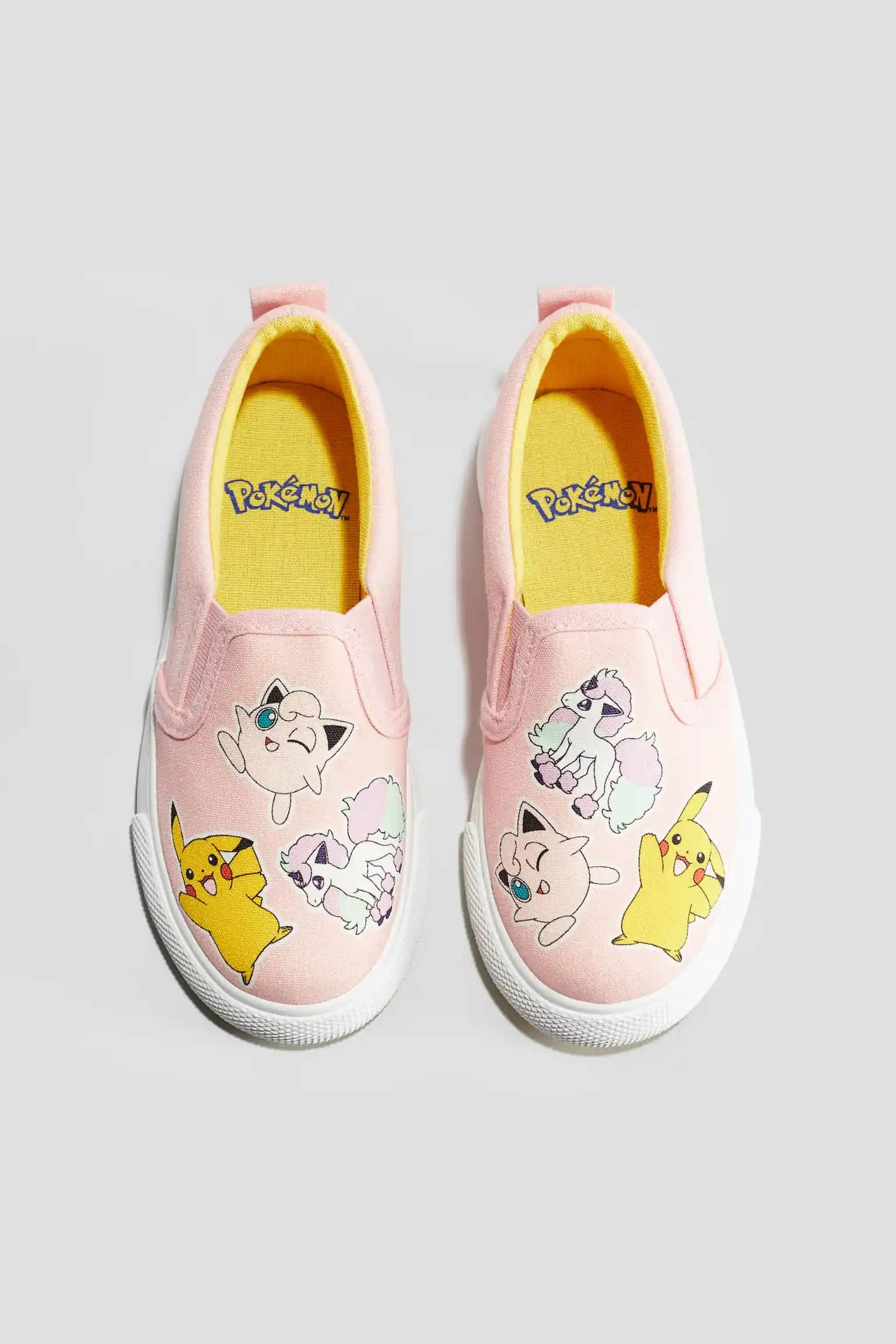 Pokemon Ayakkabıları: Renkli ve Özgün Tasarımlarla Moda ve Koleksiyon Dünyasında Yeni Trend