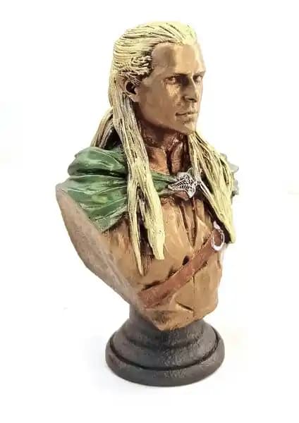 Polyester Legolas Büst Büyük Boy: Modern Tasarım ve Konfor Sunan Şık Giysi Seçeneği