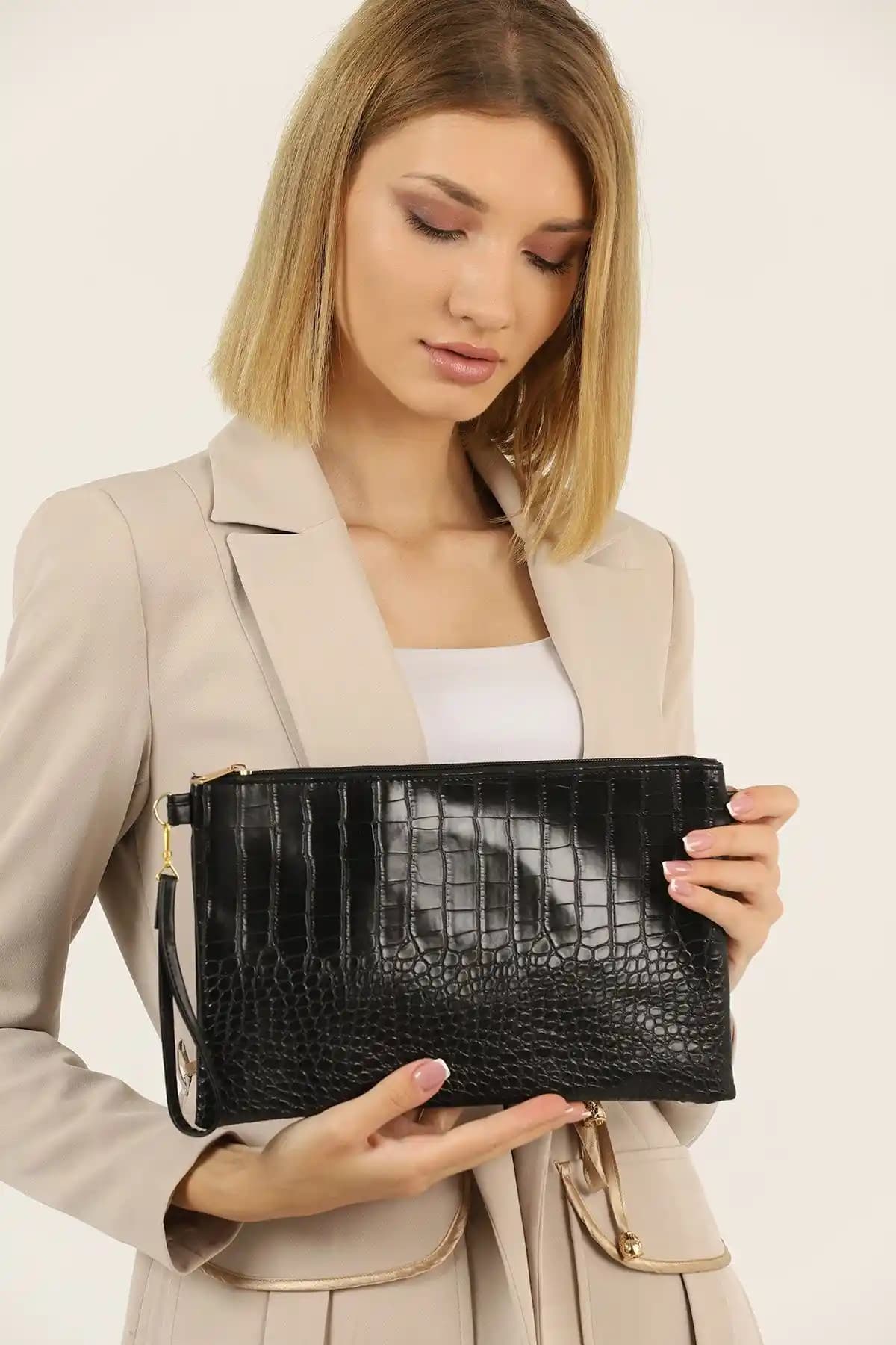 Portföy Clutch Çanta Nedir ve Neden Moda Dünyasında Popülerlik Kazanıyor