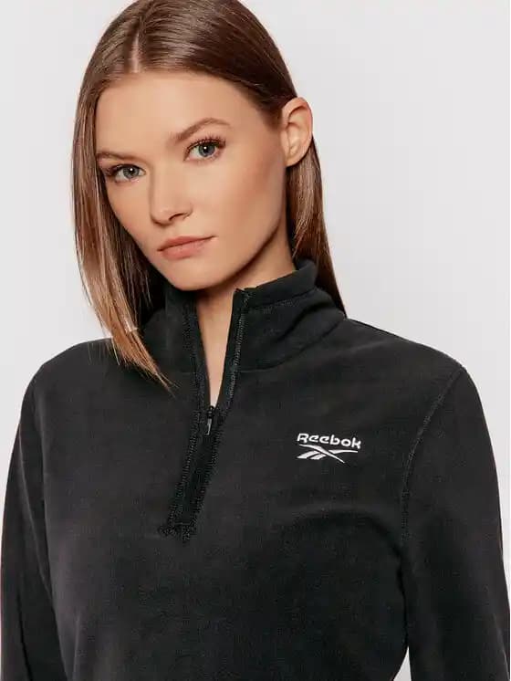 Reebok Polar Serisi: Günlük Şıklık ve Konfor Sunan Spor Giyim Trendleri