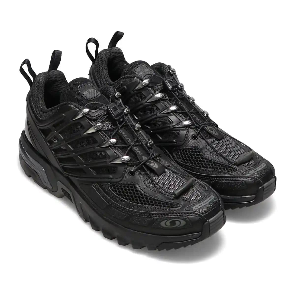 Salomon ACS Pro: Günlük ve Outdoor Kullanımına Uygun Modern Spor Ayakkabı