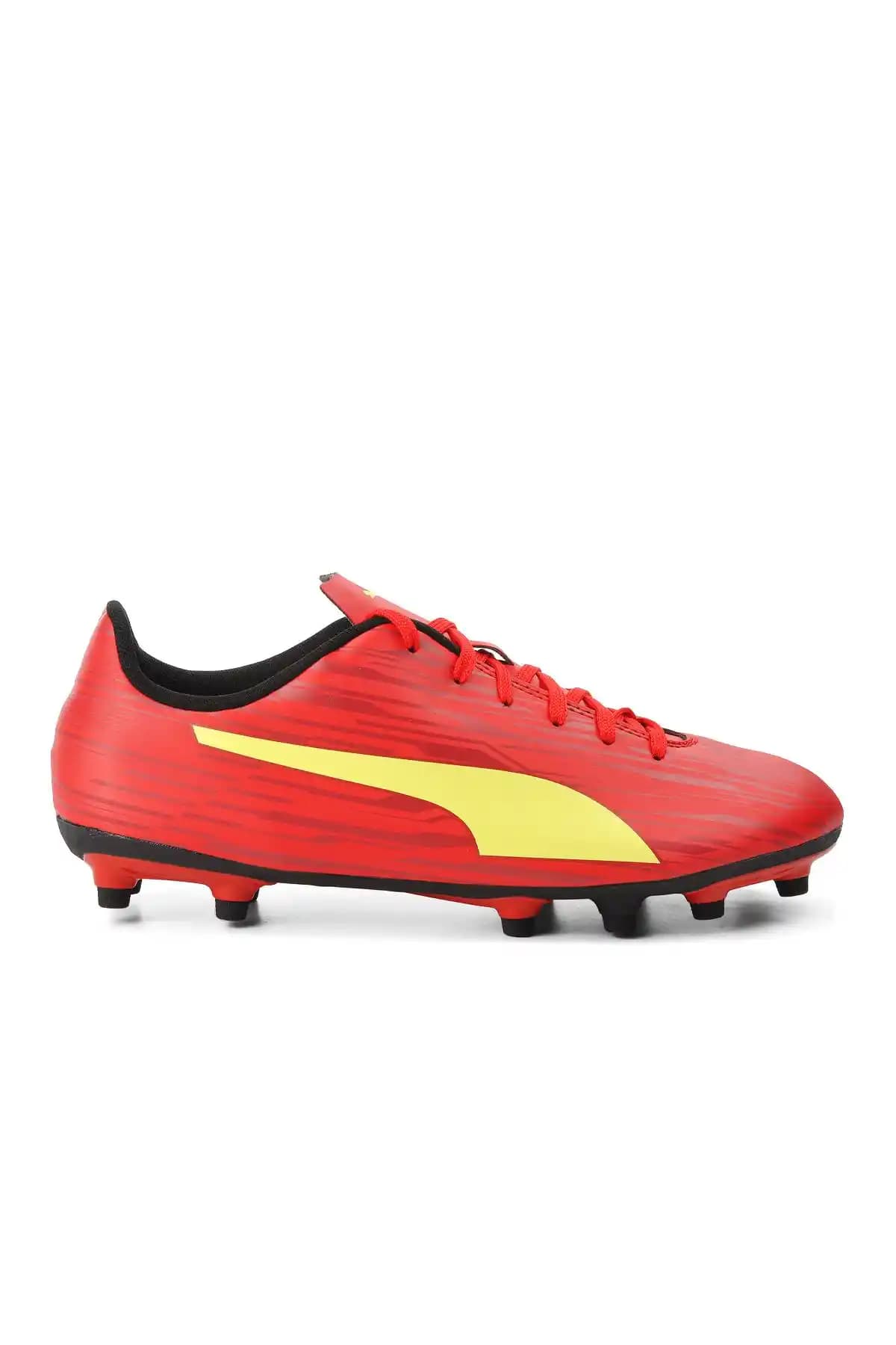 Sarı Kırmızı Kramponların Anlamı ve Futboldaki Önemi Üzerine Detaylı İnceleme