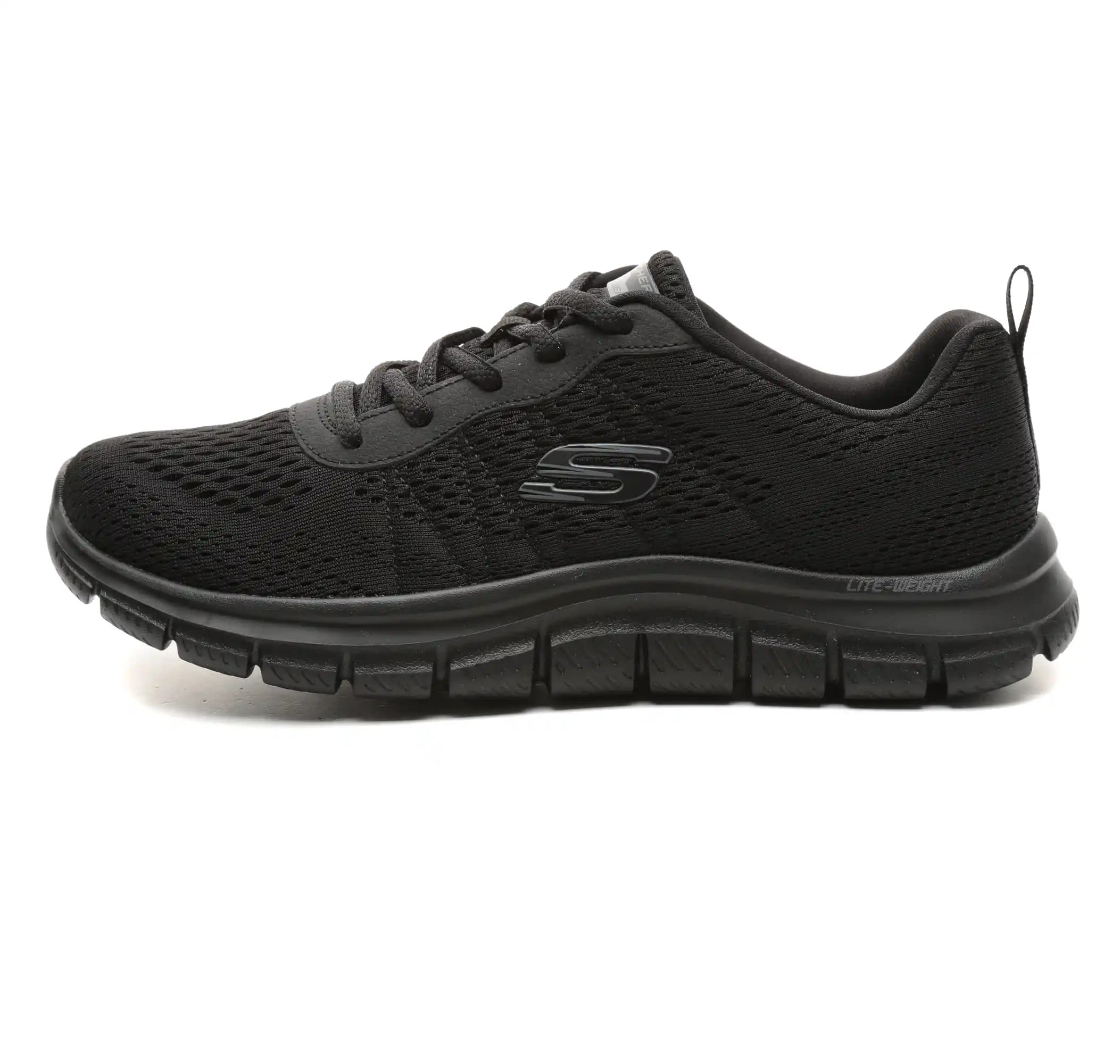 Siyah Ayakkabıların Moda Evrimi ve Skechers Markasıyla Güncel Trendler
