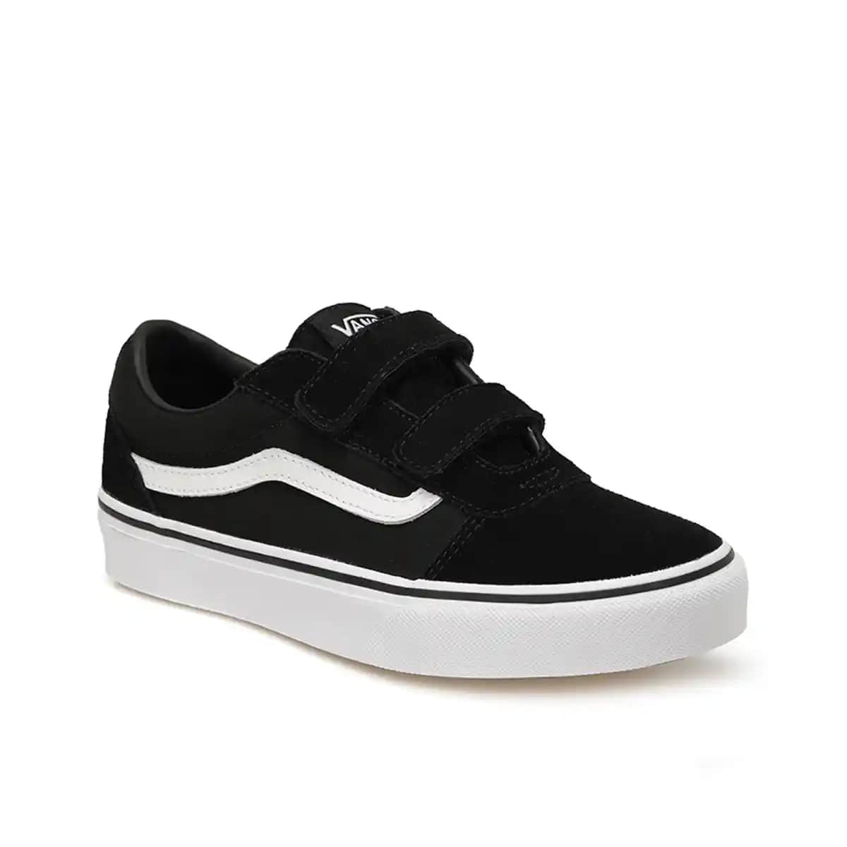 Siyah Kadın Sneaker Modası ve YT Ward ile Şıklığınızı Yükseltin