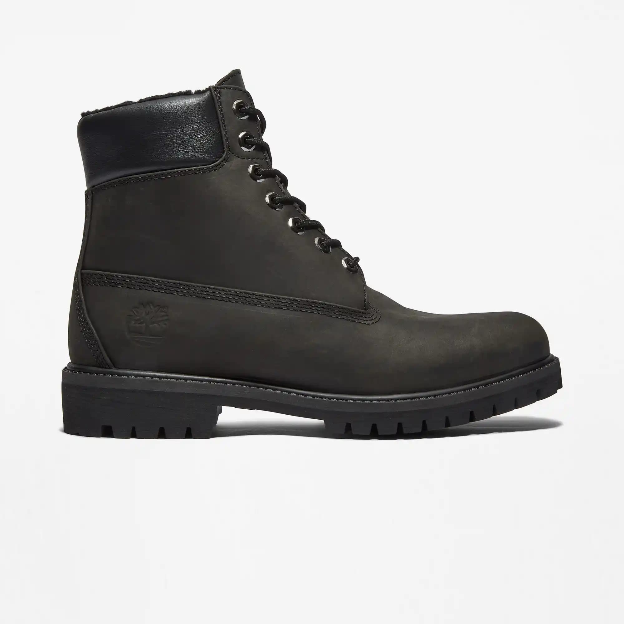 Siyah Timberland Erkek Botları: Şıklık ve Dayanıklılığı Bir Arada Sunan Modeller