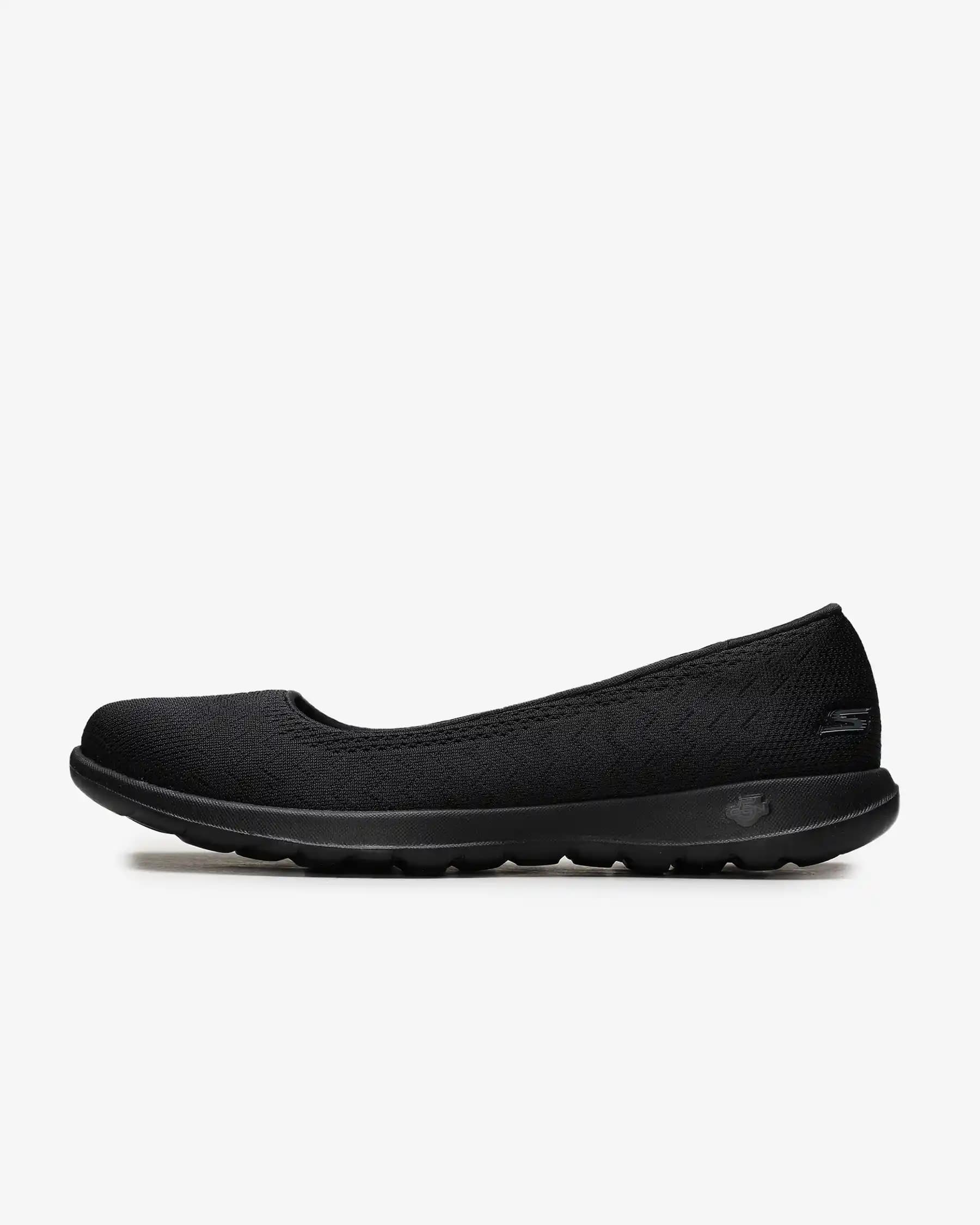 Skechers Kadın Babetler: Konfor ve Şıklığı Bir Arada Sunan Modern Tasarımlar