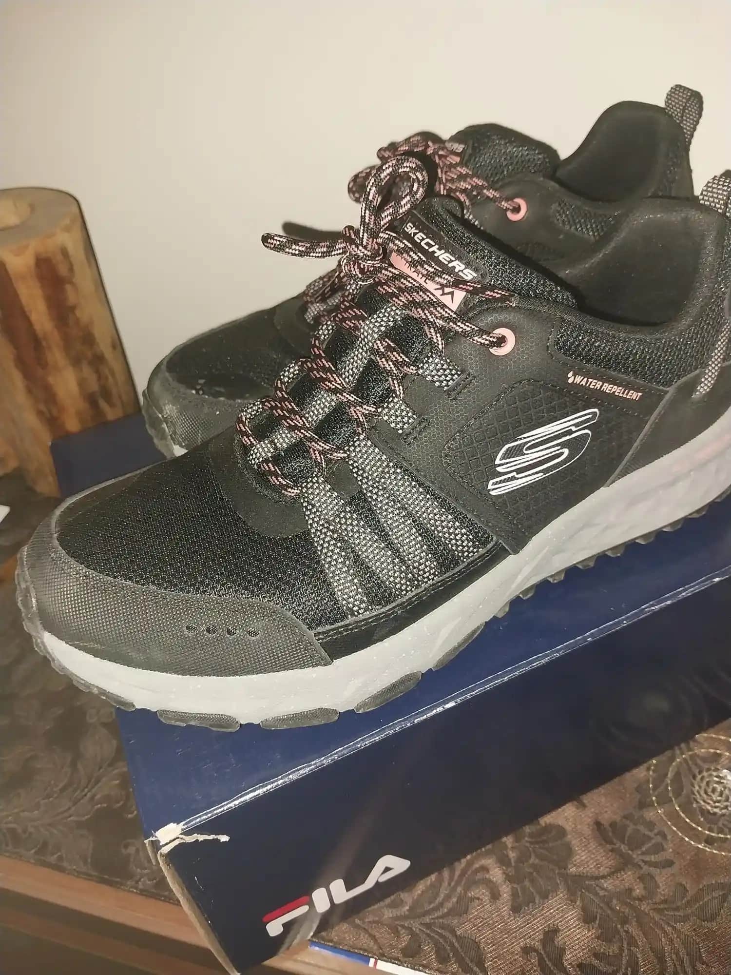 Skechers Su Geçirmez Ayakkabılarıyla Her Hava Koşuluna Uygun Şıklık ve Konfor