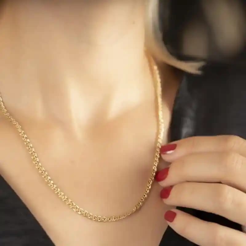 Slim Zincir Modasında Güncel Trendler ve Kombinasyon İpuçları