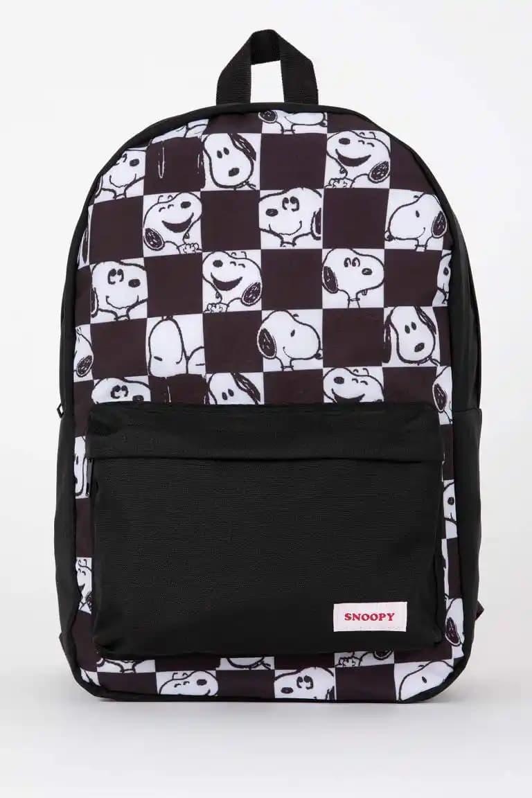 Snoopy Sırt Çantası: Eğlenceli ve Şık Tasarımlarla Günlük Kullanım İçin Ideal Seçenek