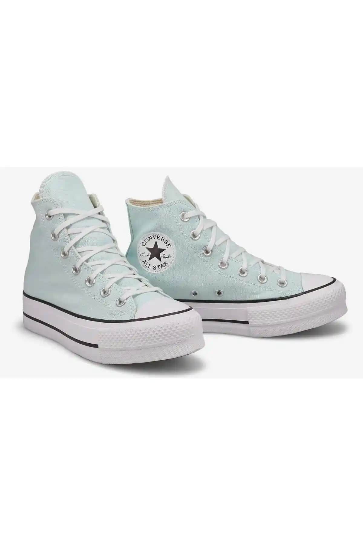 Su Yeşili Converse: Renk, Tarz ve Moda Dünyasında Özgün Bir İmza