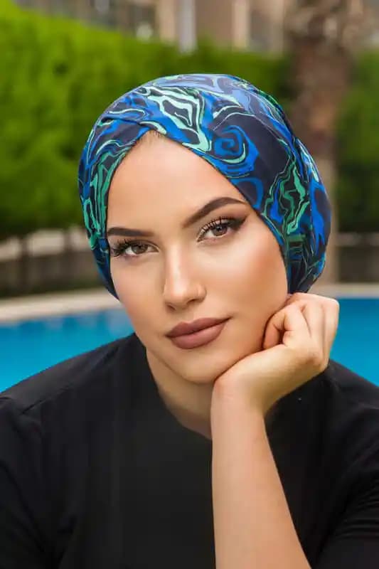 Tesettür Havuz Bonesi Seçimi ve Tasarım Trendleri: Şıklık ve Konforun Buluşması
