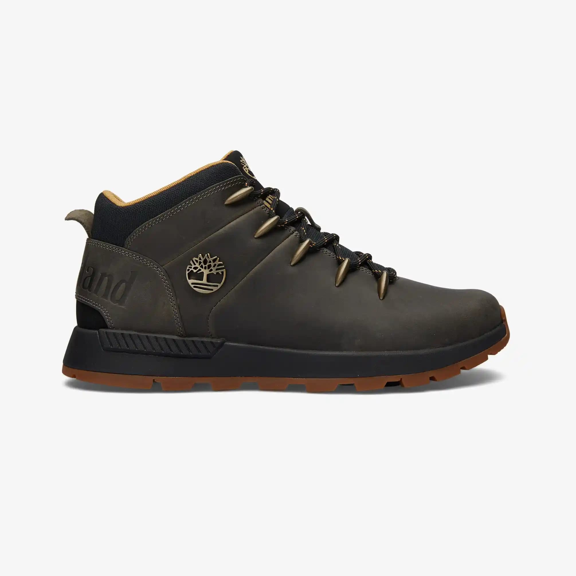 Timberland Tarzı Ayakkabılar: Dayanıklılık ve Şıklığın Günümüz Moda Trendleri