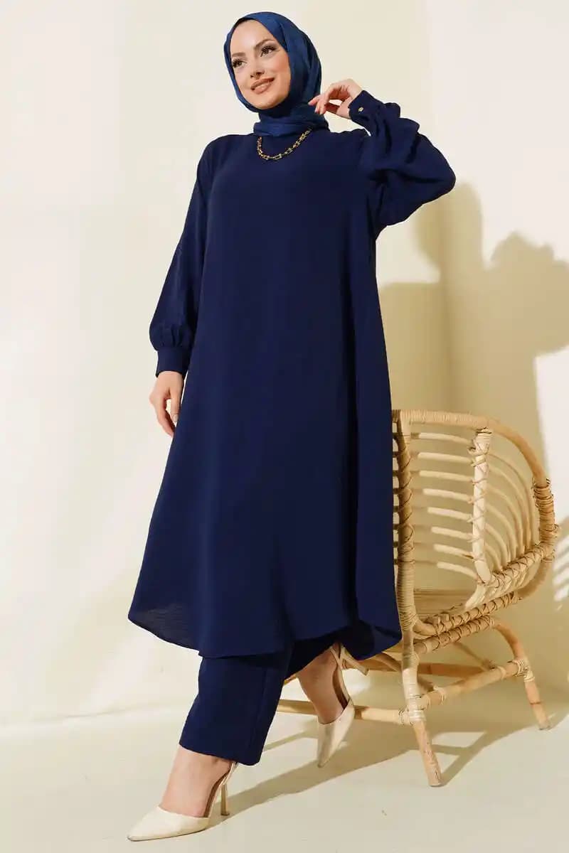 Tunik Takımlar ile Şıklık ve Konforu Bir Arada Yakalayın Güncel Moda Trendleri