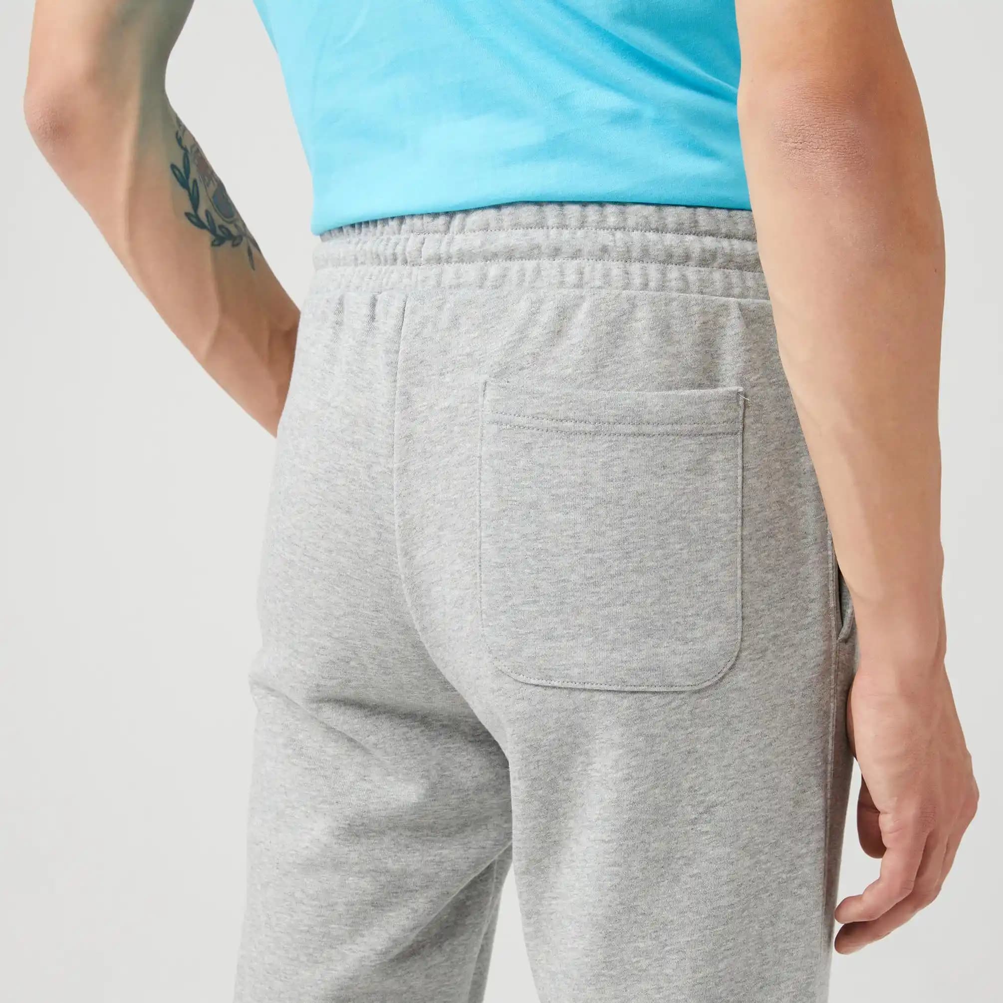 Unisex Eşofman Altları Güncel Moda Trendleri ve Stil İkonu Olma Yolu