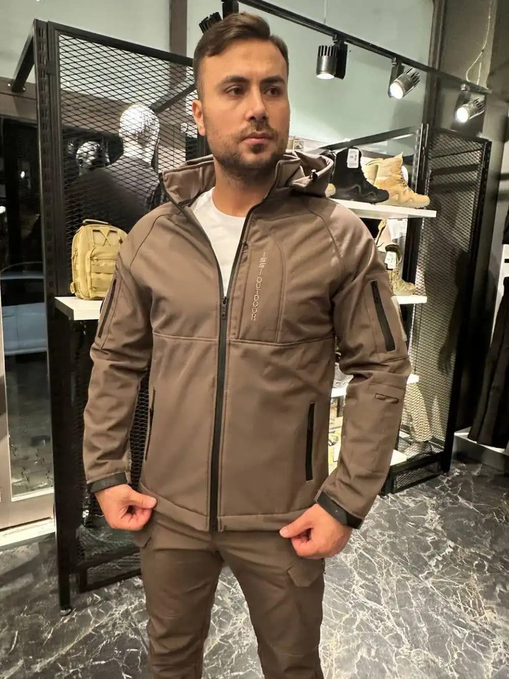 Uygun Outdoor Giyim ve Aksesuar Seçimi: Doğada Konfor ve Güvenlik İçin Rehber