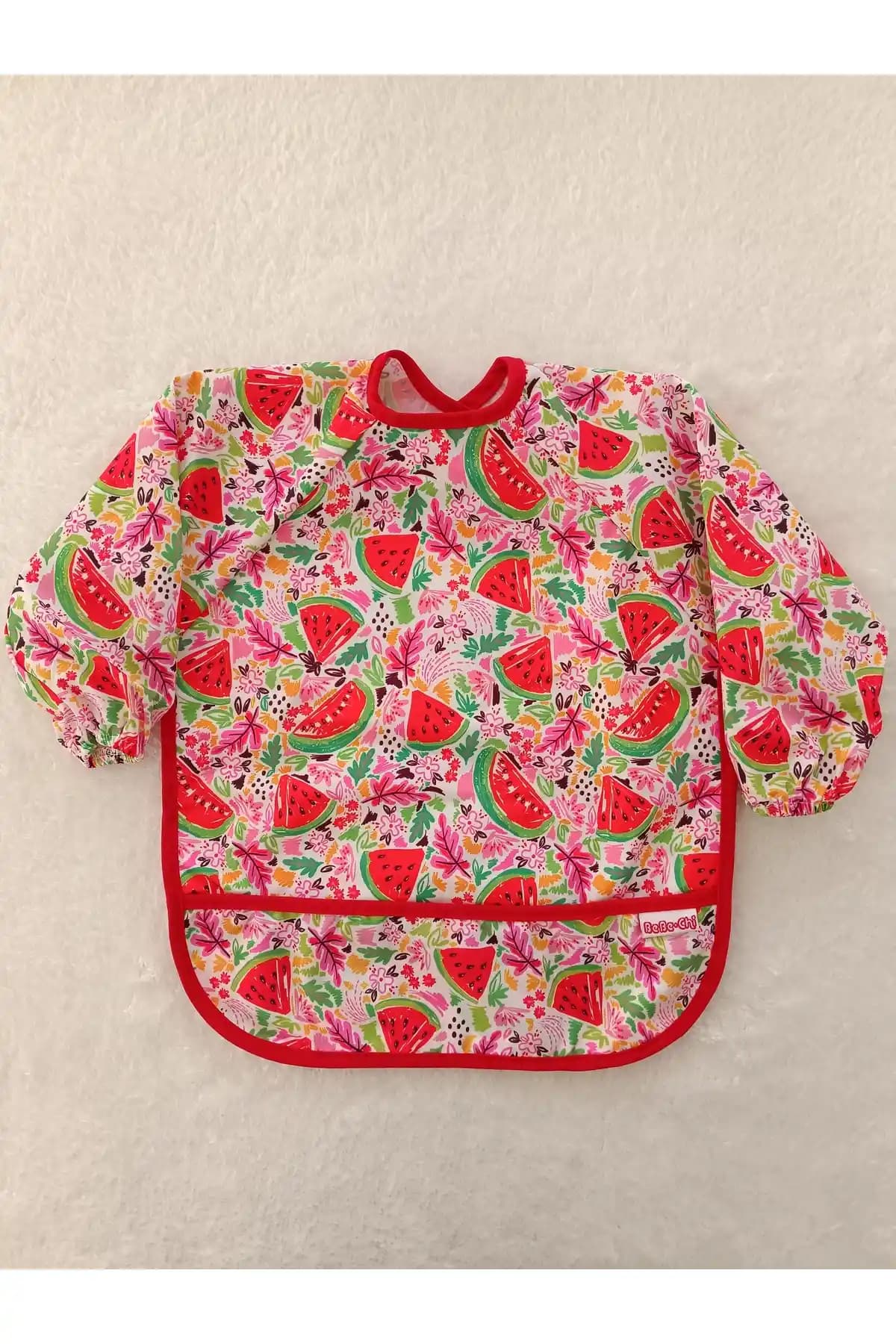 Uzun Kollu Mama Önlükleri: Bebekler İçin Hijyenik ve Pratik Seçenekler