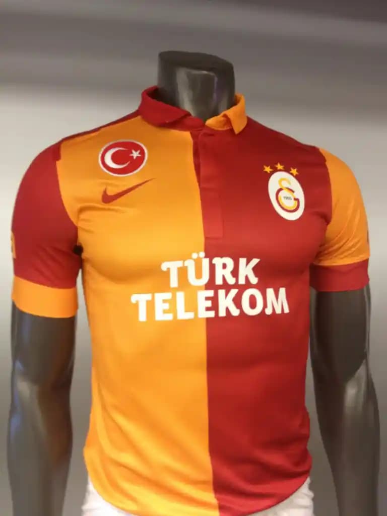 Yakalı GS Forması: Günlük ve Spor Kullanımına Uygun Modern Tasarımlar