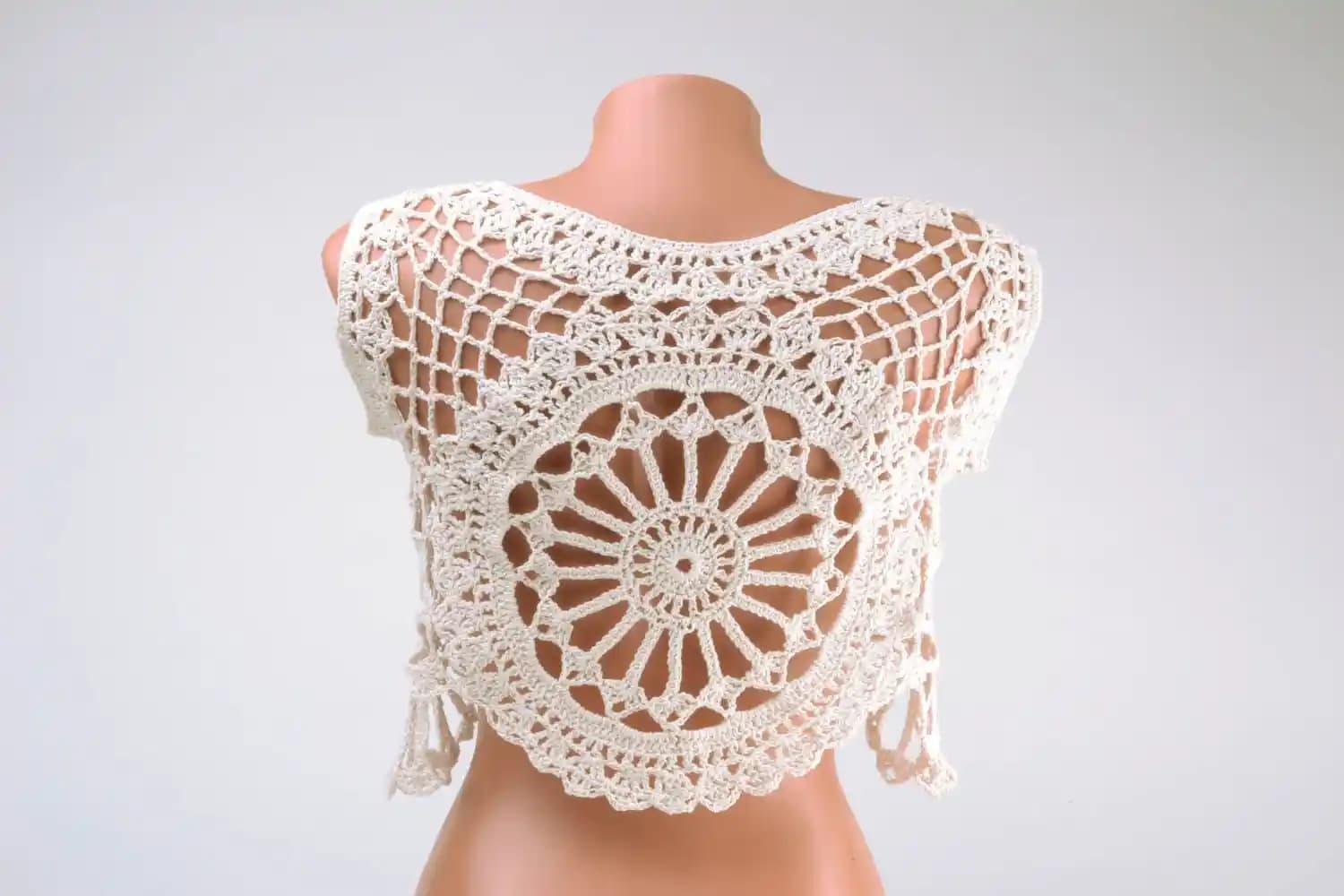 Yaz Ayları İçin Uygun Bolero Modelleri ve Stil İpuçları