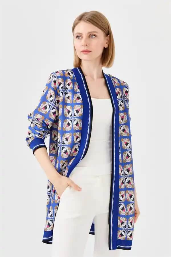 Yaz Aylarında Şıklık ve Konfor Sunan Yazlık Ceket Modelleri ve Kombinasyon Önerileri