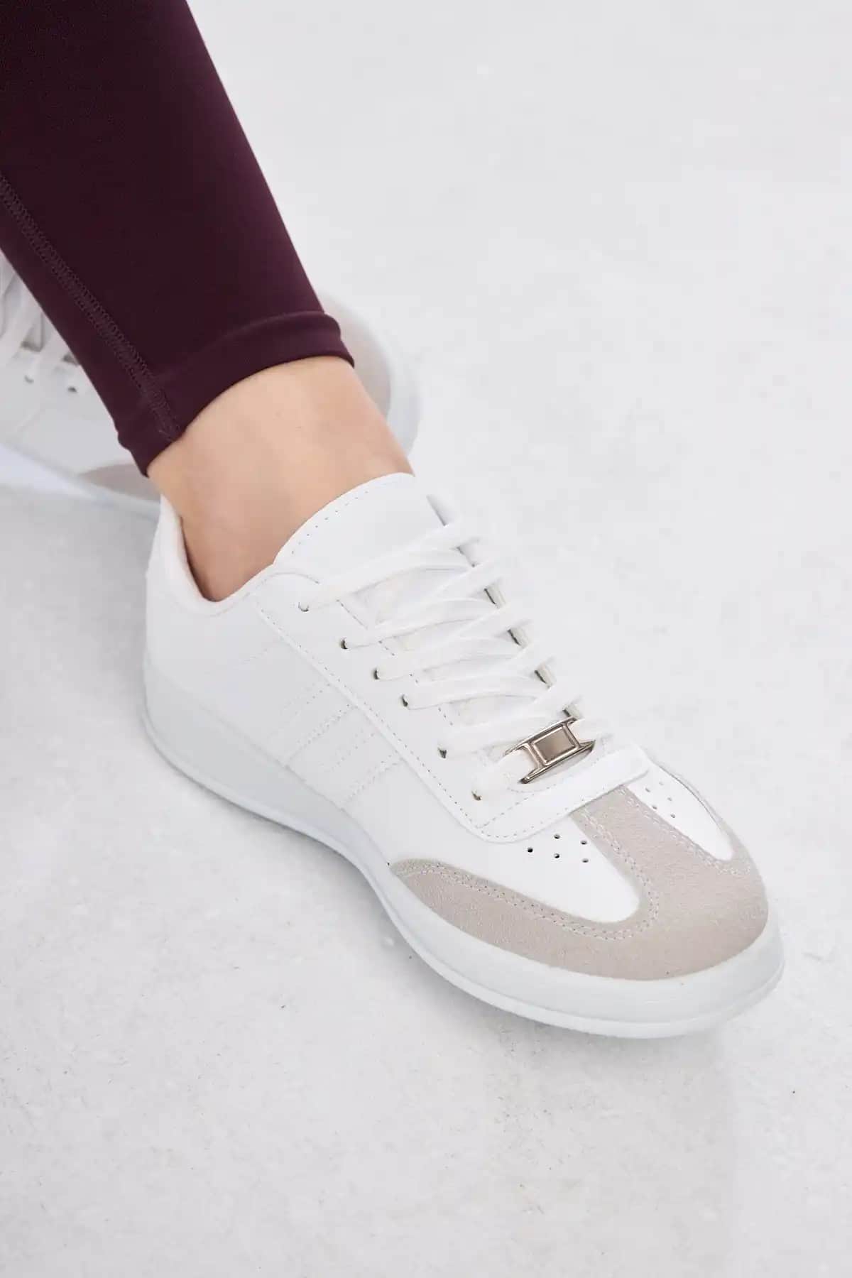 Yeni Sezon Spor Ayakkabıları Trendleri ve Seçim Rehberi