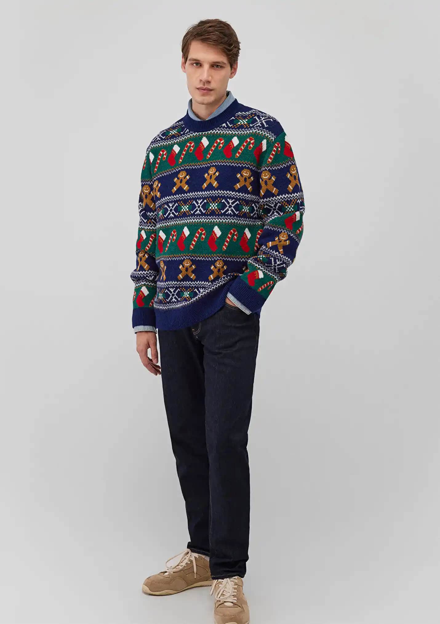 Yılbaşı Ruhunu Yansıtan Mavi Kazaklar: Şık ve Rahat Giyim Seçenekleri