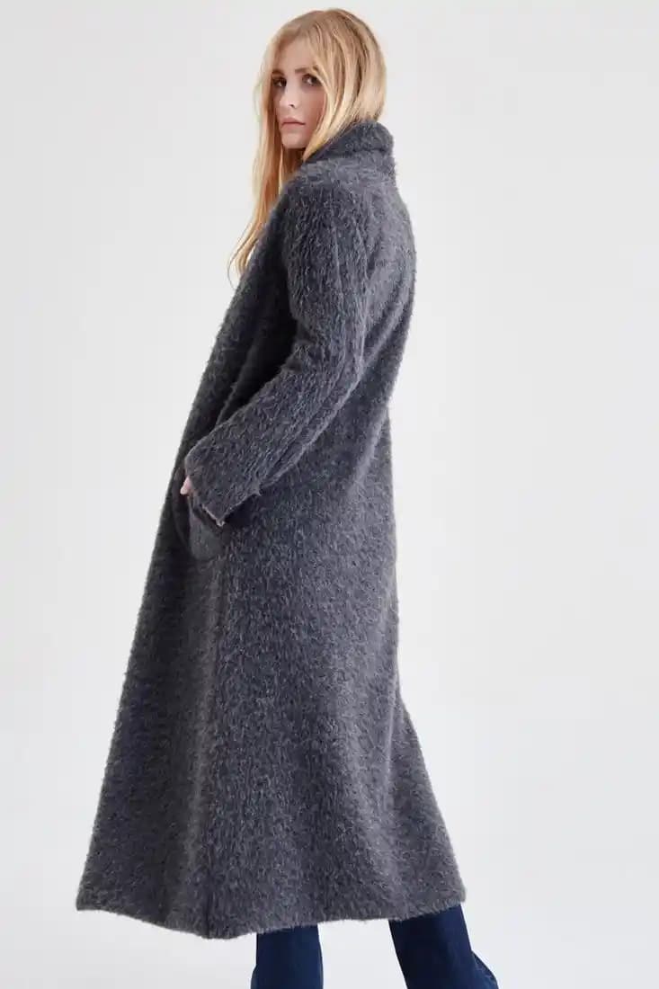 Yünlü Kaban Seçimi ve Kombinasyonlarıyla Kışa Şıklık Katın