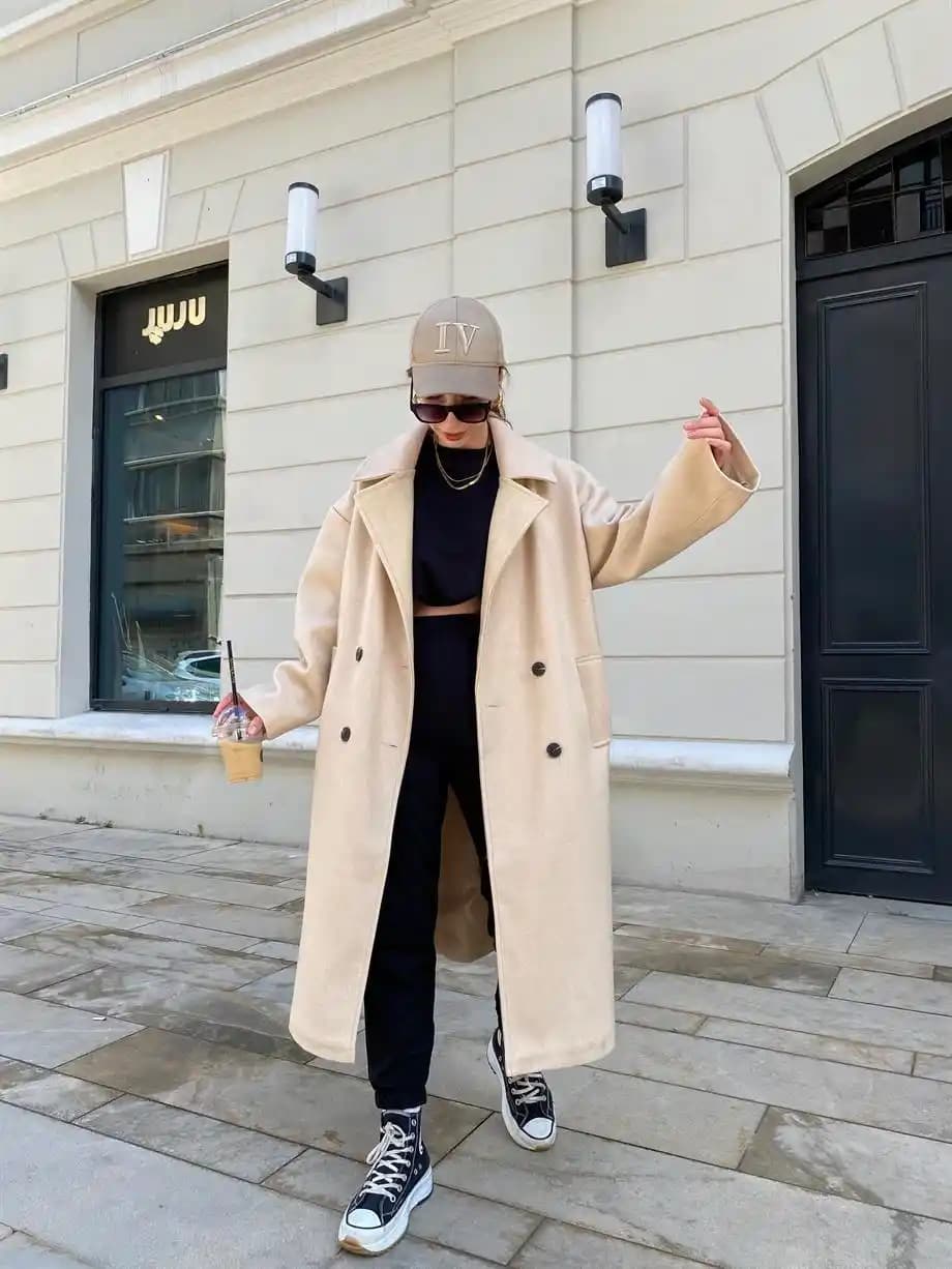 Zara Oversize Kabanlar: Modern Şıklık ve Rahatlık Sunan Trend Parçalar