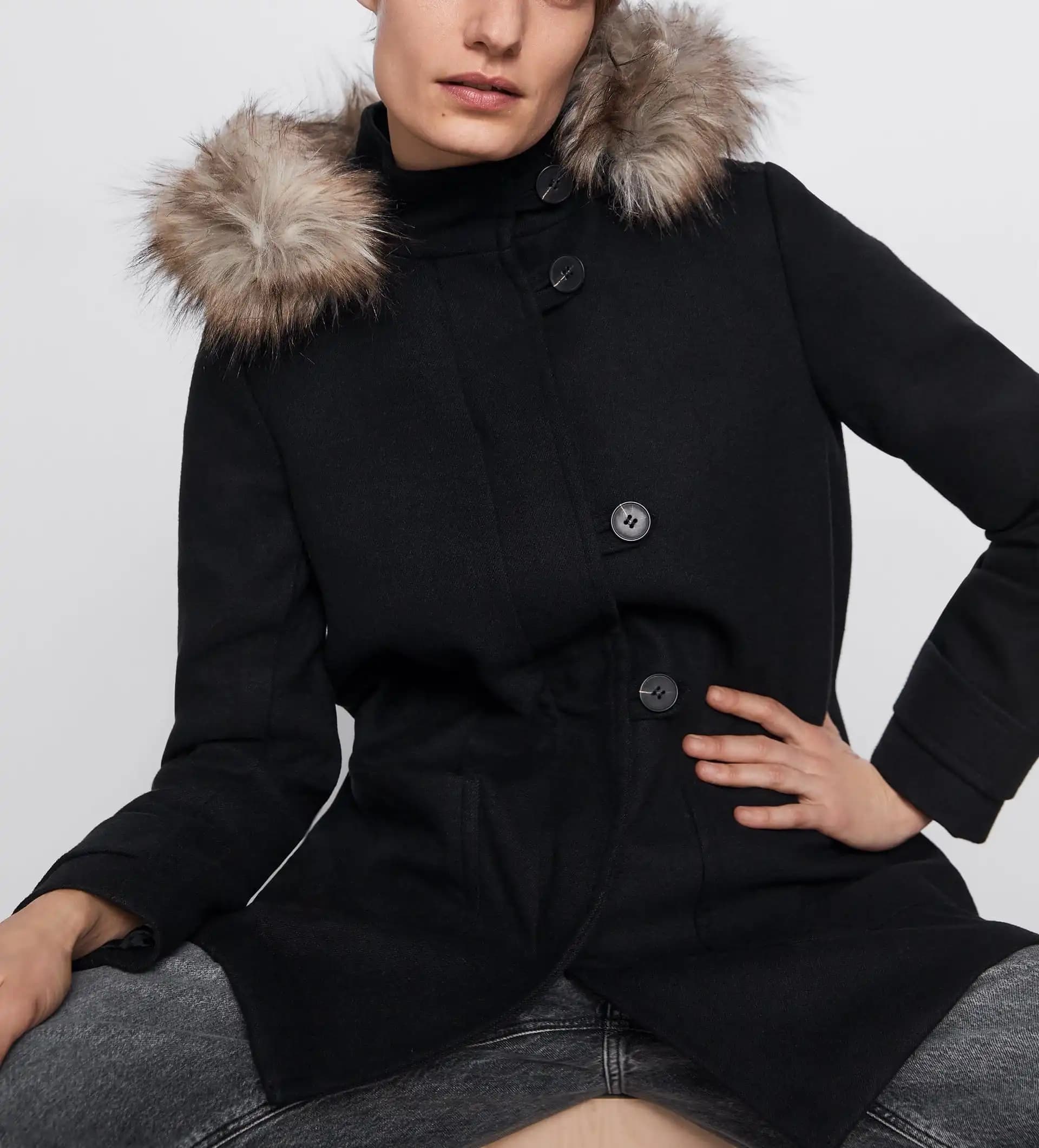 Zara Suni Kürk Kabanlar: Modern ve Şık Tasarımlarla Kış Modasında Öne Çıkın