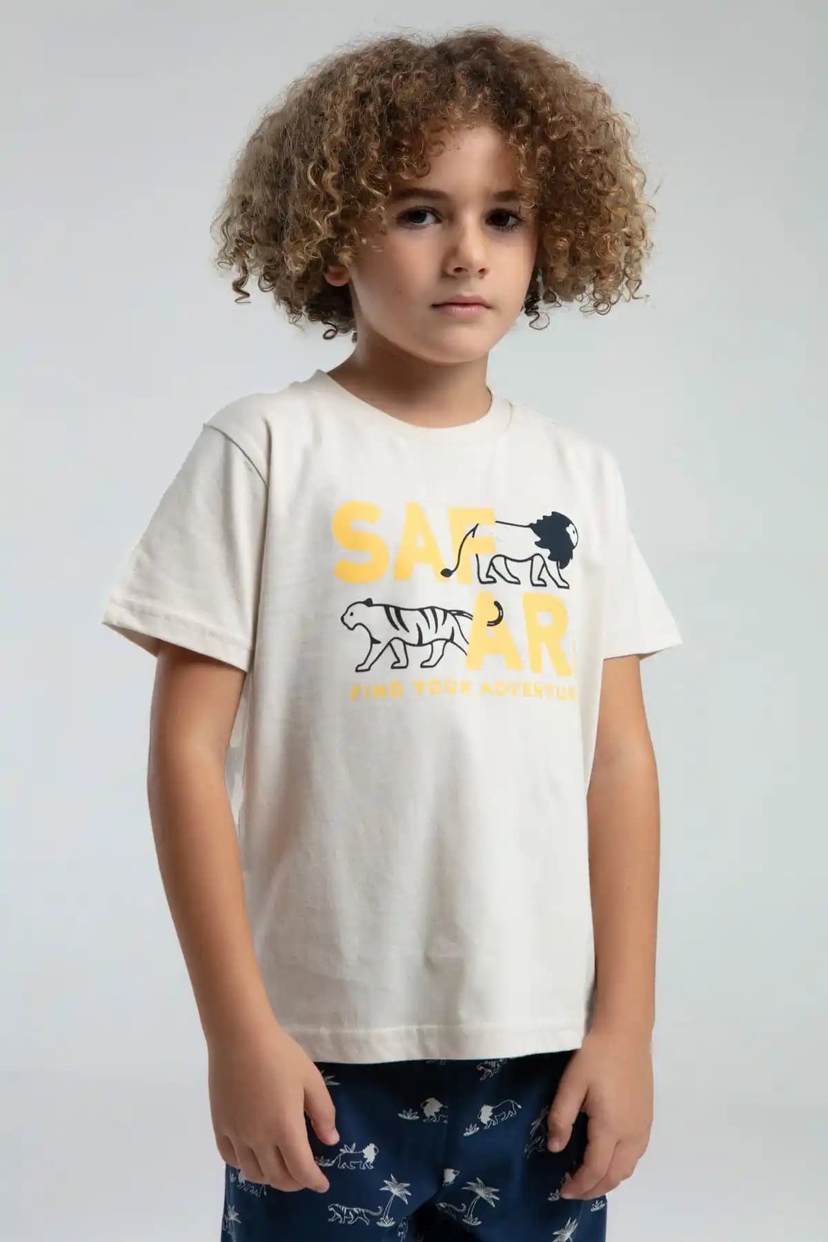 2 Yaş Erkek Çocuk Takımları: Günlük ve Özel Günler İçin Şık ve Konforlu Seçenekler