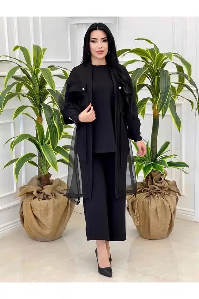 3'lü Ceket Takımları Moda Dünyasında Çok Yönlülüğün ve Şıklığın Temsilcisi