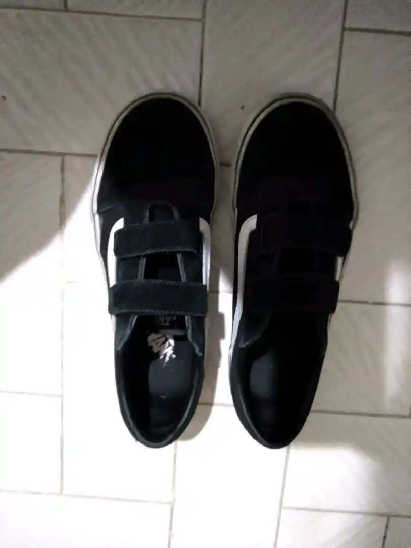 35 Numara Vans Ayakkabılarıyla Stil ve Konforu Bir Arada Yakalayın