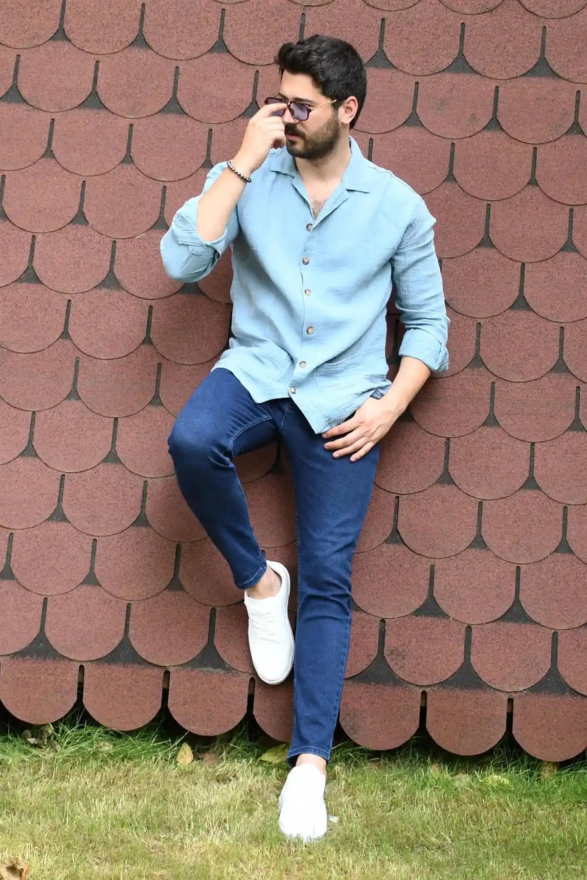 45 Yaş Erkekler İçin Şık ve Konforlu Spor Giyim Trendleri ve Stil İpuçları